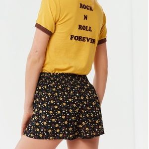 NWOT Urban Outfitters Alavarado Short!